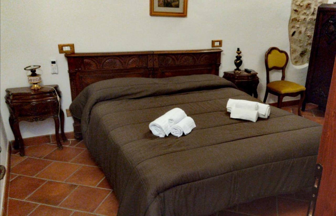 La Rupe Bed And Breakfast Norma Exteriör bild