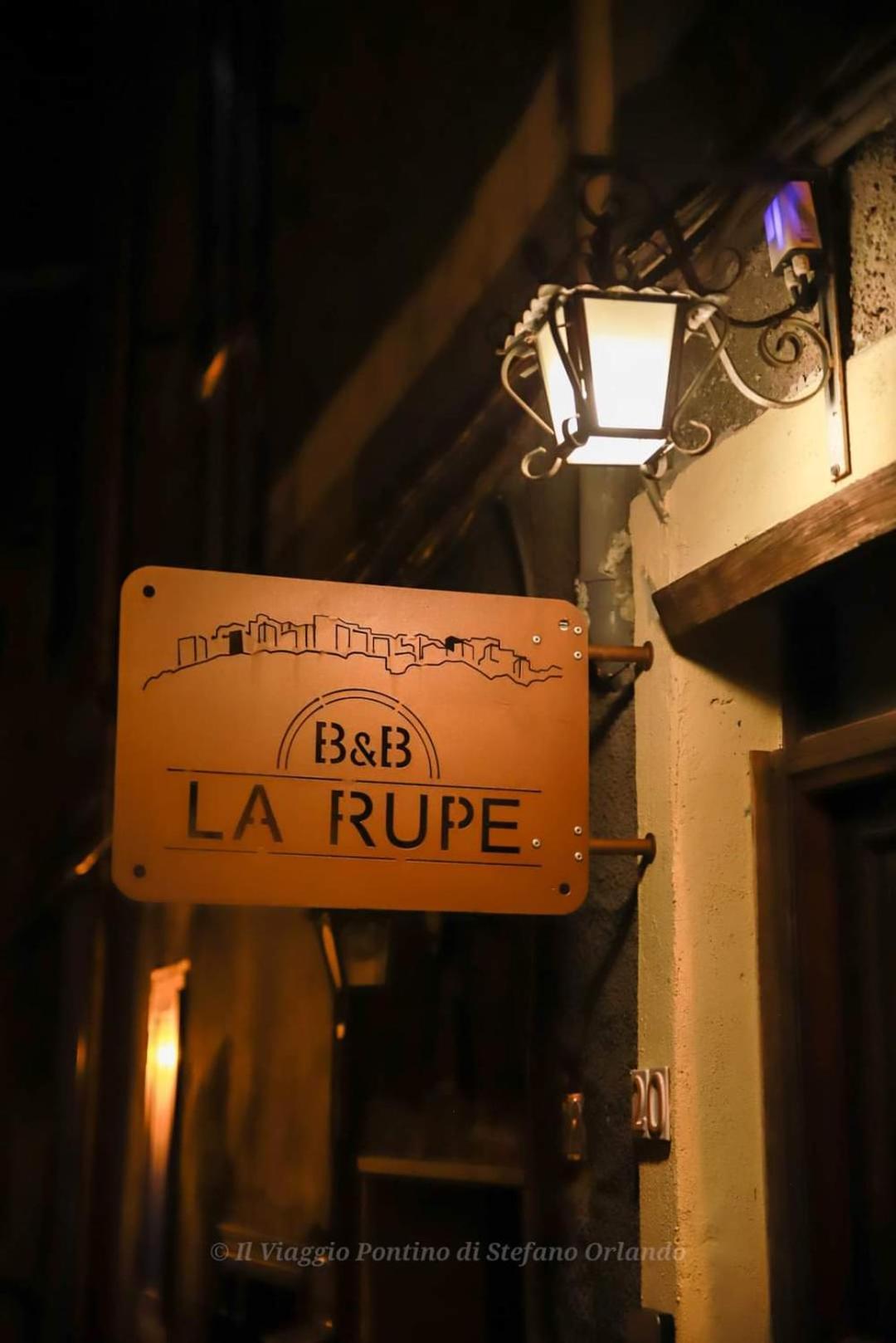 La Rupe Bed And Breakfast Norma Exteriör bild